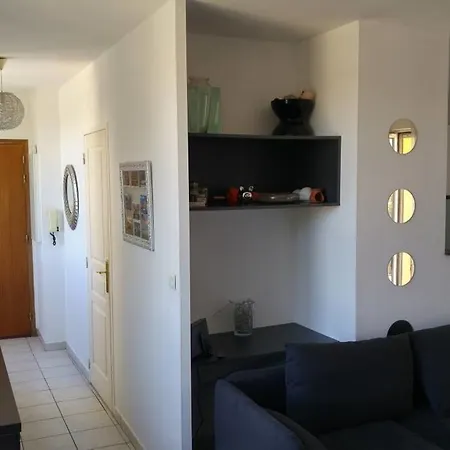 Beau T3 - Climatise - Grande Terrasse - Apartment