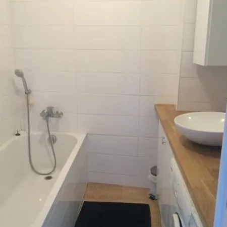 Apartment Beau T3 - Climatise - Grande Terrasse -